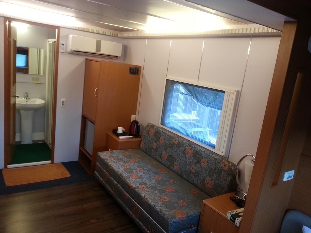 Kenting Houbihu Camping Car B&B Longshui Ngoại thất bức ảnh